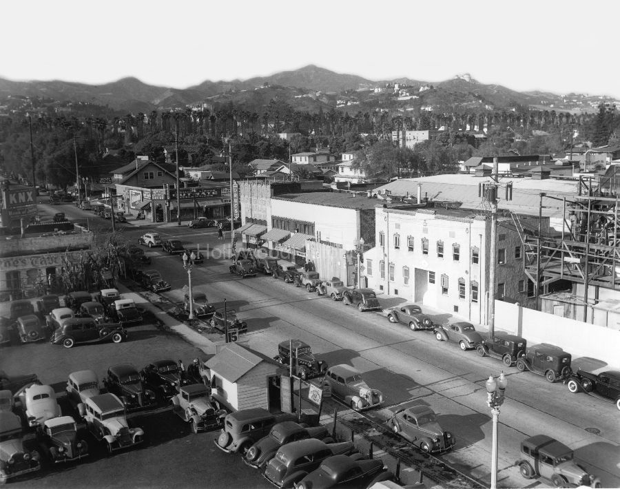 Gower St. and Sunset Blvd. view north 1940 WM.jpg